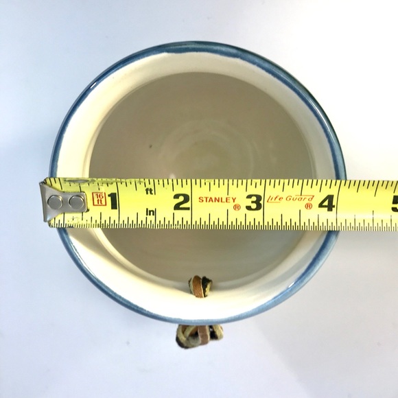 Art Pottery Wall Pocket Vase 6” Blue Daisy Flower Arts North Nova Scotia - Picture 7 of 10